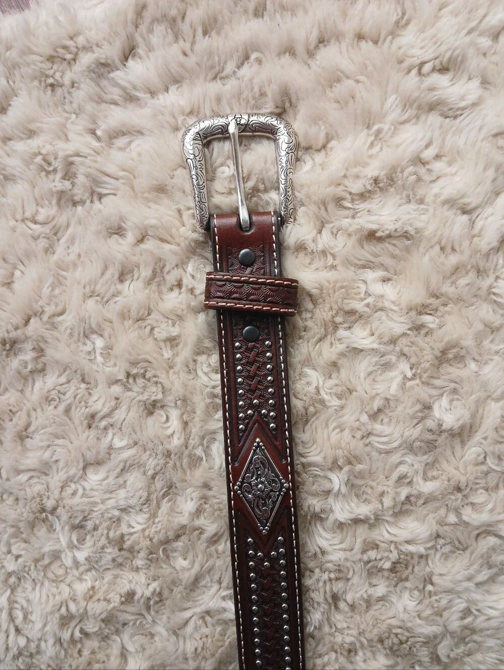 💎 Ariat Big Boys Diamond Shape Concho Belt